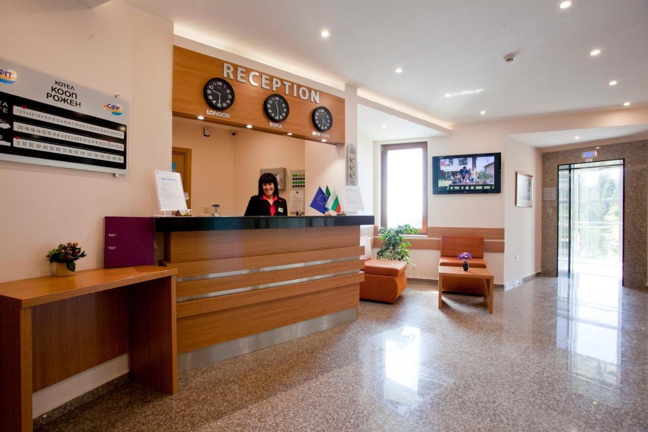 Hotel Coop Rozhen ปอมโปโรโว ภายนอก รูปภาพ